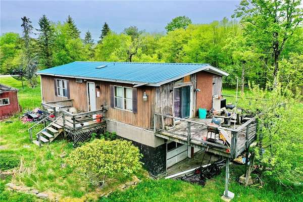 10 Acres of Land with Home for Sale in Livingston Manor, New York