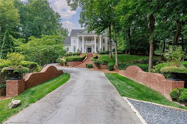 2.18 Acres of Land with Home for Sale in Atlanta, Georgia