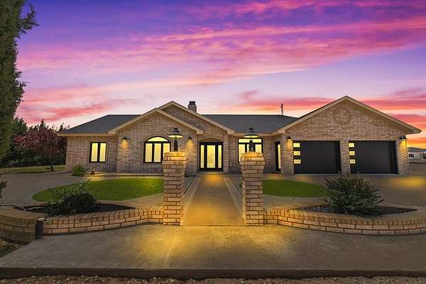 3 Acres of Land with Home for Sale in Seminole, Texas