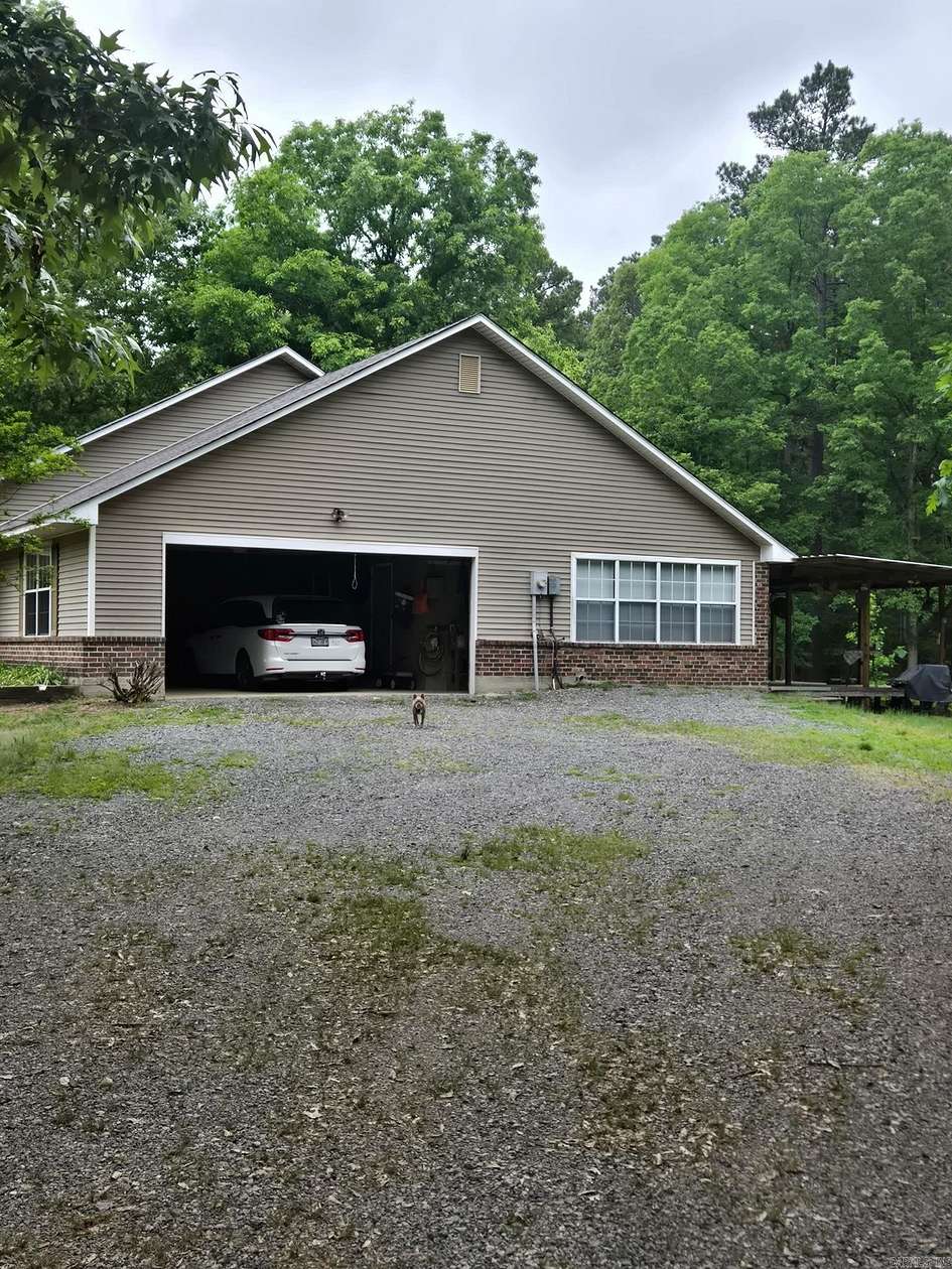 4.52 Acres of Land with Home for Sale in Fordyce, Arkansas