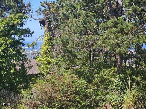 0.11 Acres of Residential Land for Sale in Newport, Oregon