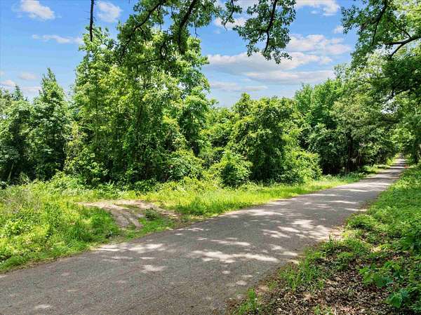 1.89 Acres of Residential Land for Sale in Winona, Texas