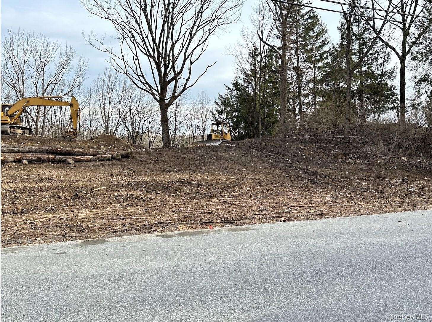 4 Acres of Residential Land for Sale in Warwick, New York