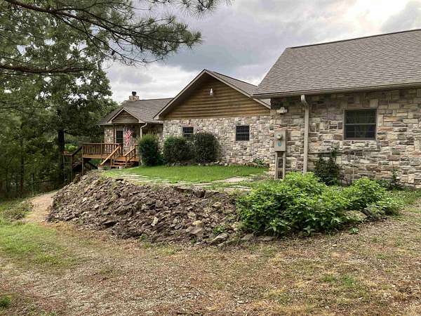 2.25 Acres of Land with Home for Sale in Hot Springs, Arkansas