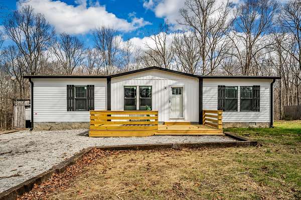 2.19 Acres of Land with Home for Sale in Nunnelly, Tennessee