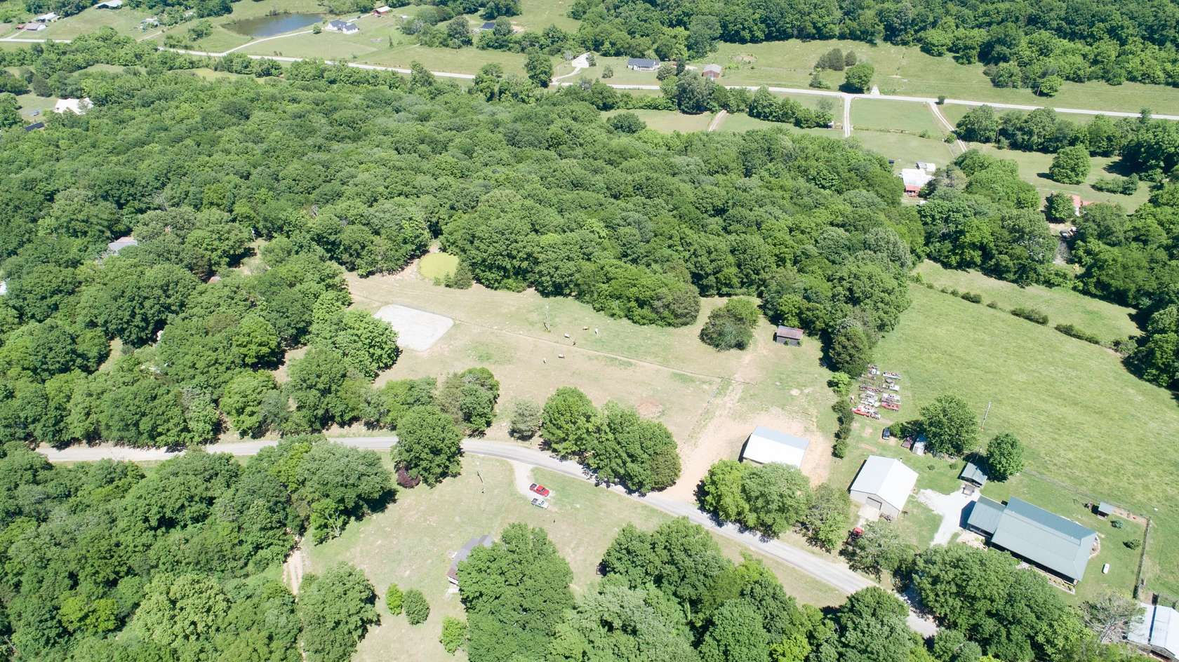 4.5 Acres of Residential Land for Sale in Prospect, Tennessee