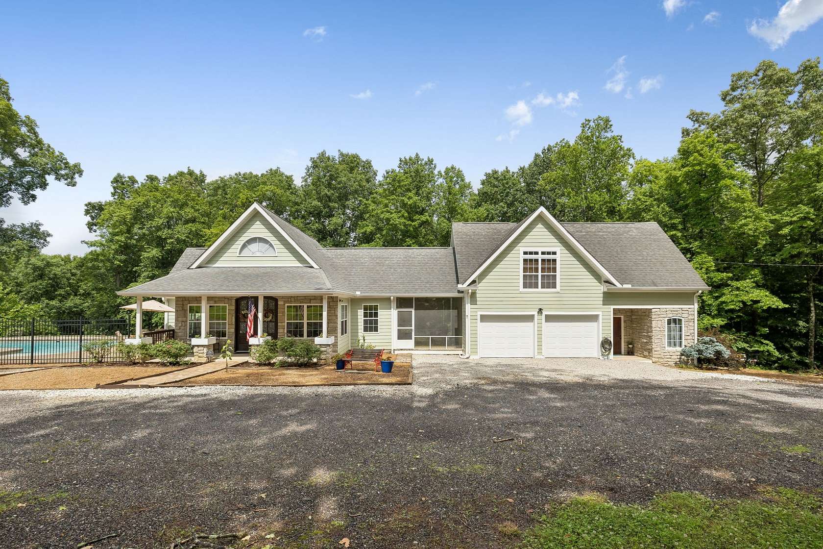 5.1 Acres of Land with Home for Sale in Dickson, Tennessee