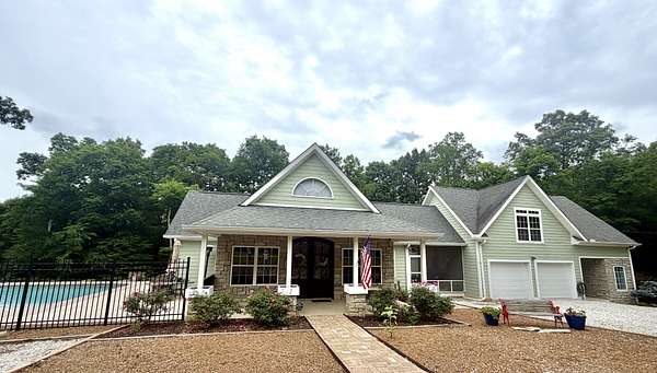 5 Acres of Land with Home for Sale in Dickson, Tennessee