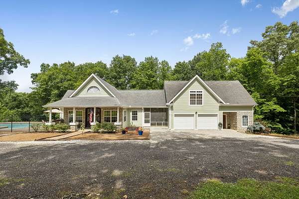 5.1 Acres of Land with Home for Sale in Dickson, Tennessee
