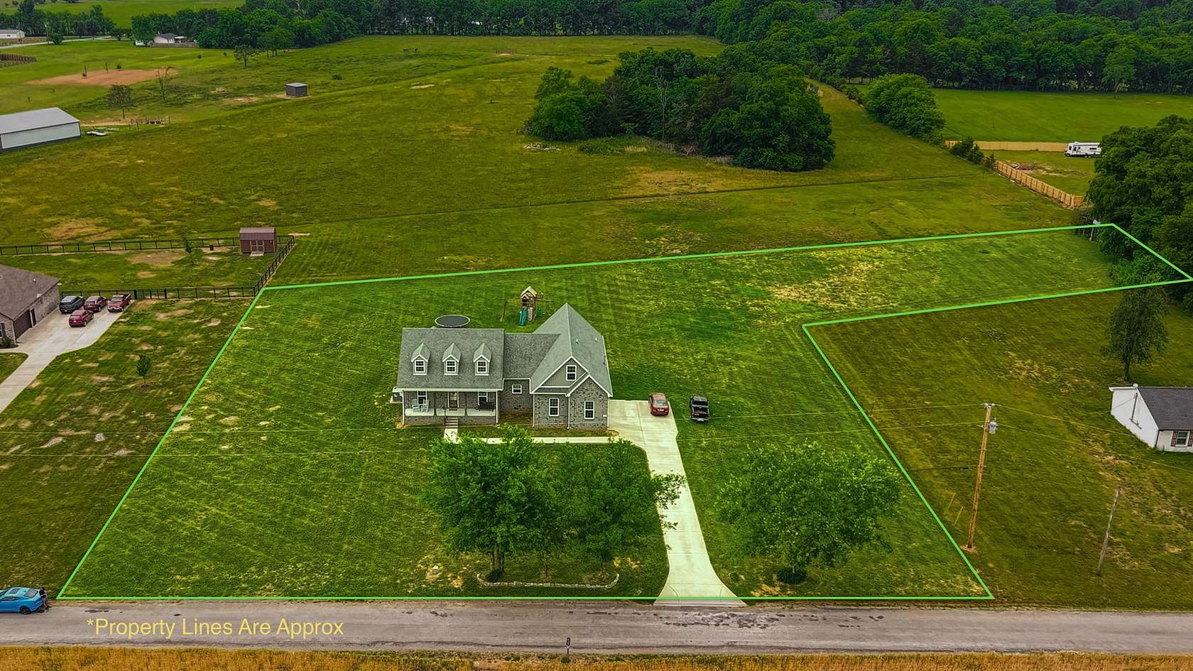 1.79 Acres of Land with Home for Sale in Unionville, Tennessee