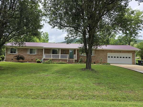 1.6 Acres of Land with Home for Sale in Dunlap, Tennessee