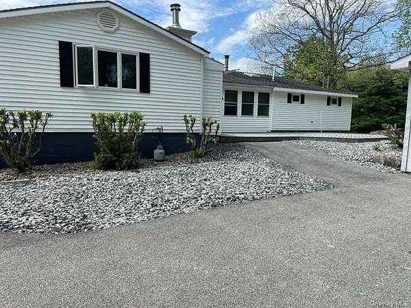 15 Acres of Land with Home for Sale in Wallkill, New York