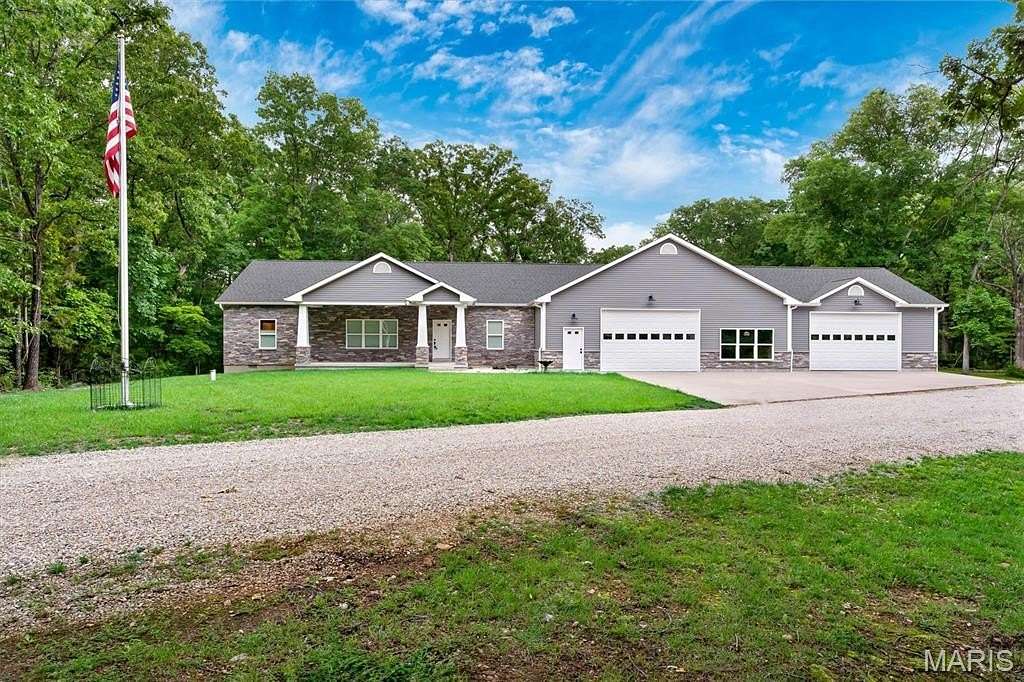 7 Acres of Land with Home for Sale in Hillsboro, Missouri