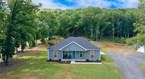 4.87 Acres of Land with Home for Sale in Jacksonville, Arkansas