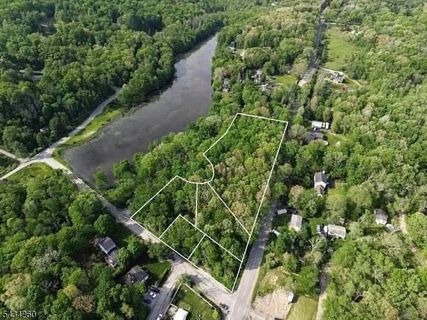 2.7 Acres of Residential Land for Sale in Stillwater Township, New Jersey