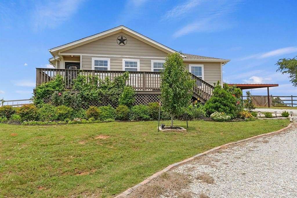 2 Acres of Land with Home for Sale in Boyd, Texas
