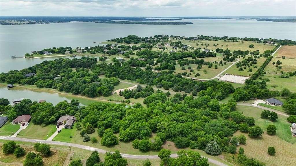 1.29 Acres of Residential Land for Sale in Kerens, Texas