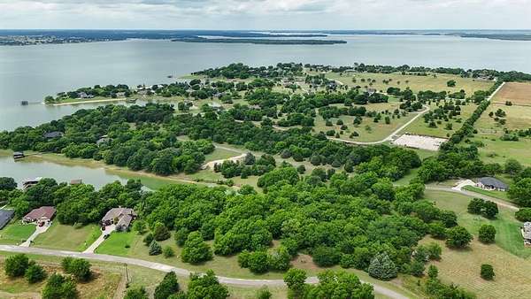 1.29 Acres of Residential Land for Sale in Kerens, Texas