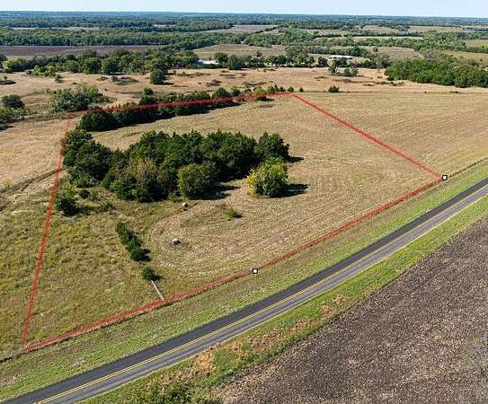 10.3 Acres of Land for Sale in Roxton, Texas