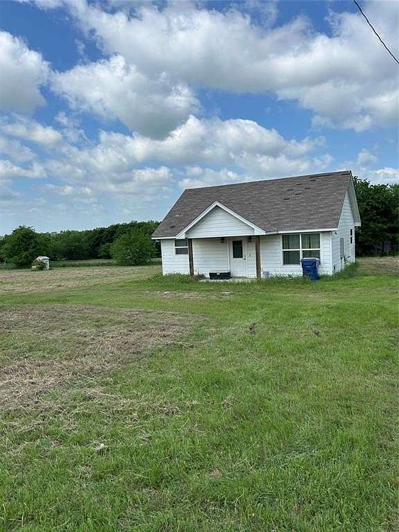 2.65 Acres of Land with Home for Sale in Decatur, Texas
