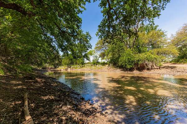 1,055 Acres of Land for Sale in Coleman, Texas
