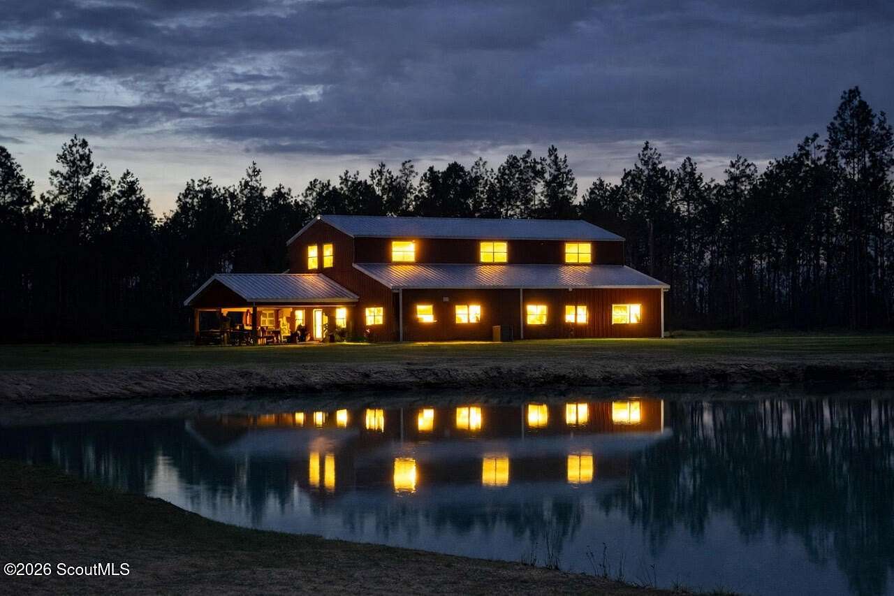 64.8 Acres of Recreational Land with Home for Sale in Hazlehurst, Georgia