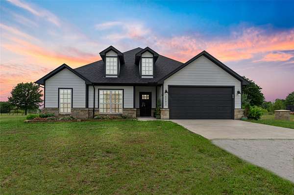 2 Acres of Land with Home for Sale in Decatur, Texas
