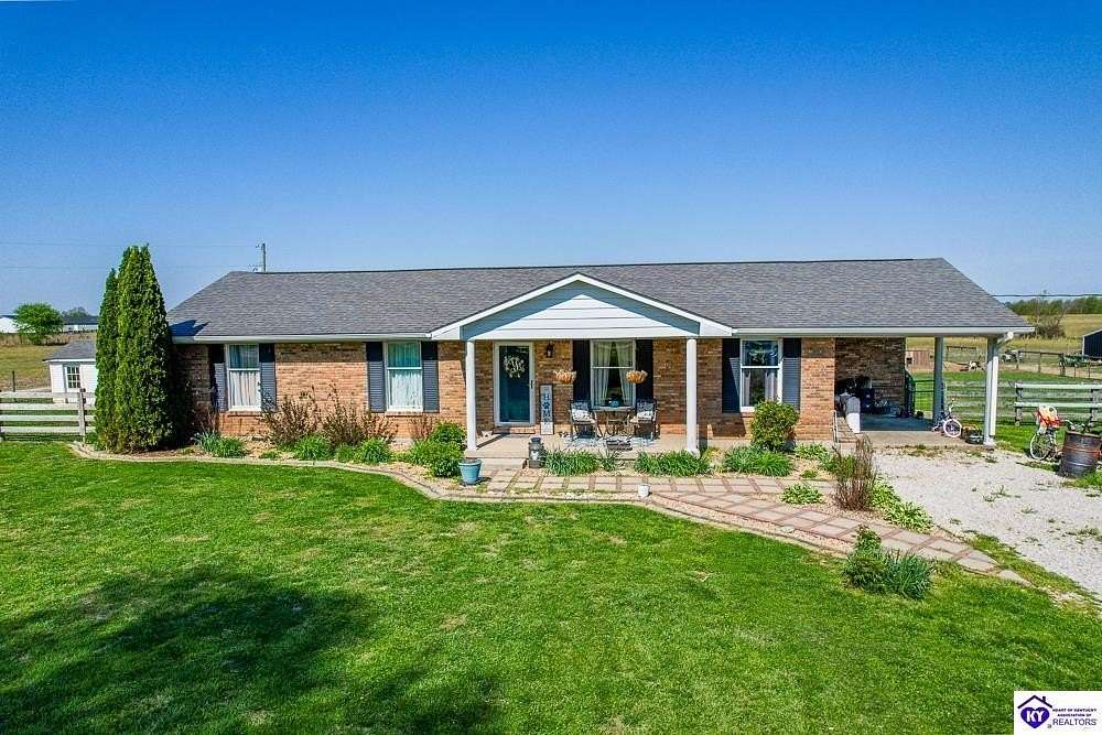 2 Acres of Land with Home for Sale in Buffalo, Kentucky