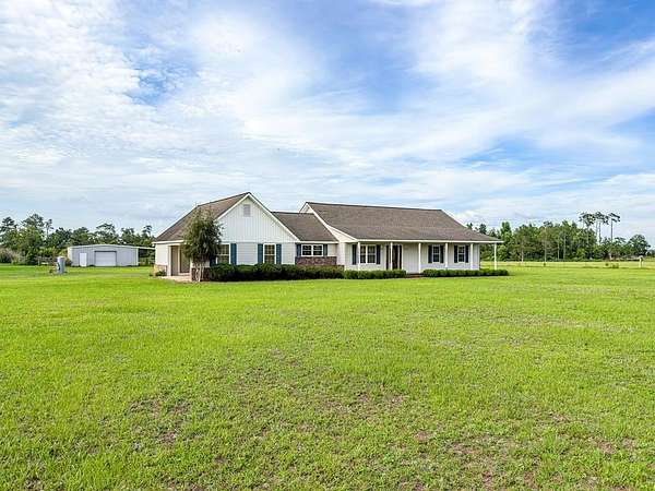 25.8 Acres of Land with Home for Sale in Adel, Georgia
