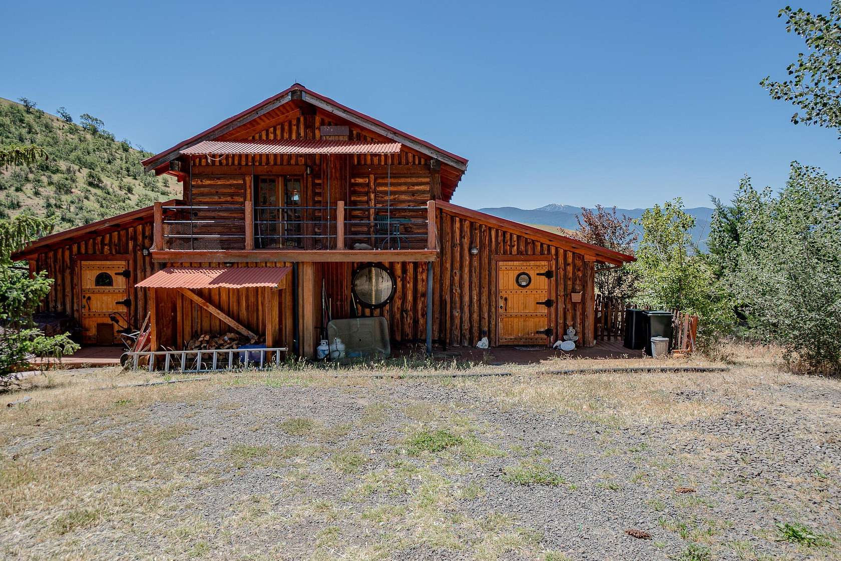 11 Acres of Land with Home for Sale in Ashland, Oregon