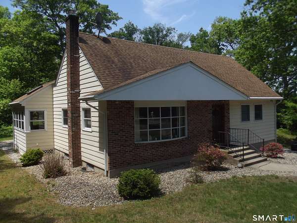 6.5 Acres of Land with Home for Sale in Mansfield City, Connecticut