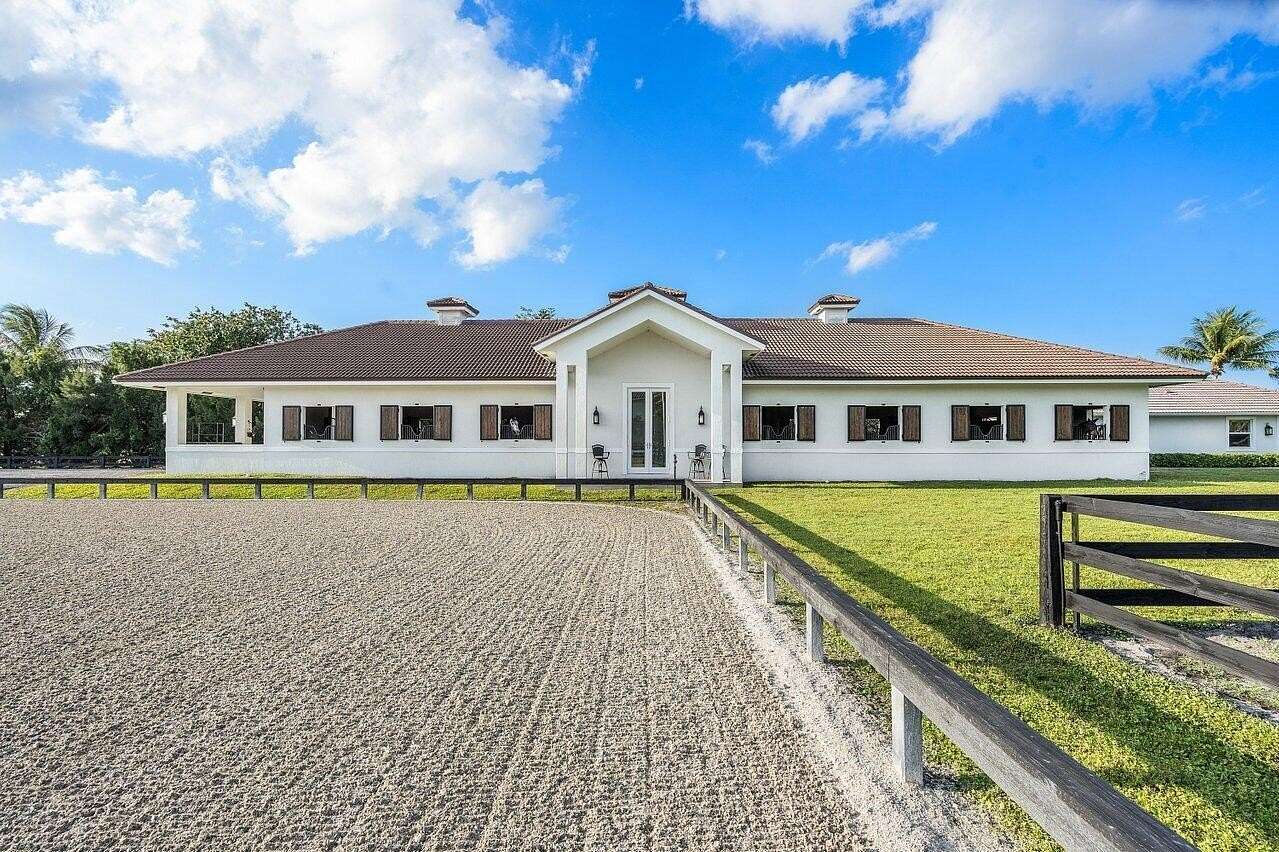 3 Acres of Land with Home for Lease in Wellington, Florida