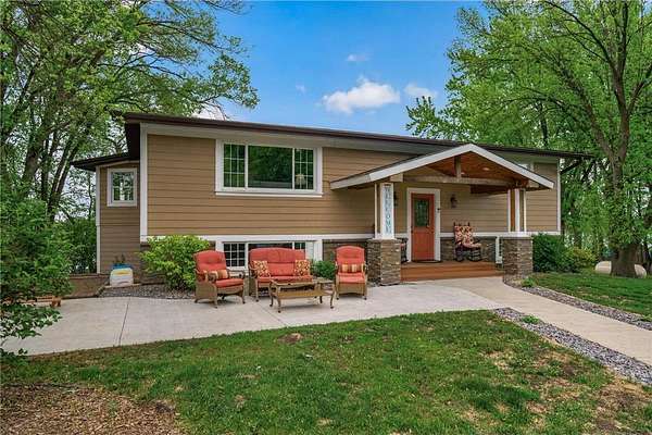 2 Acres of Land with Home for Sale in Buffalo, Minnesota