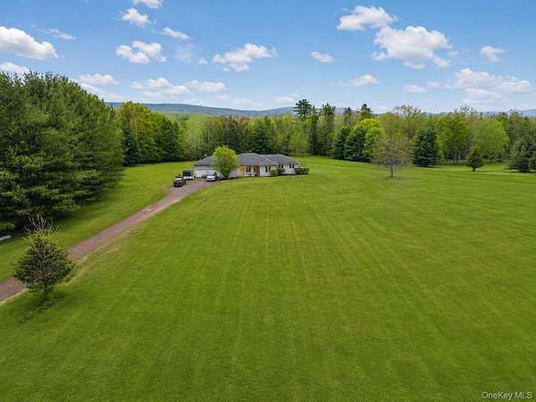 5.2 Acres of Land with Home for Sale in Bloomingburg, New York