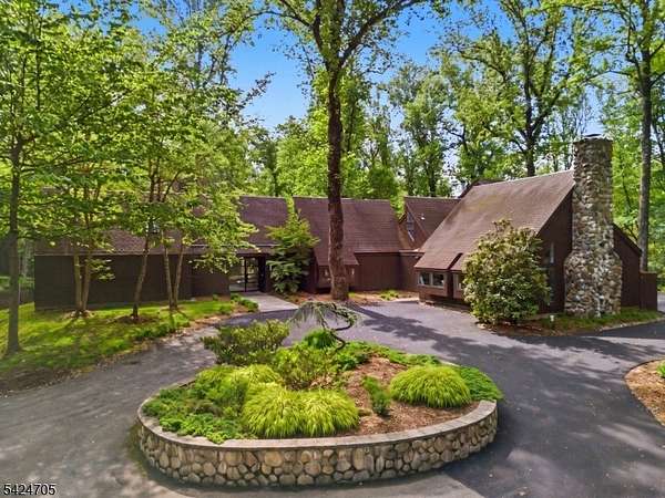 5 Acres of Land with Home for Sale in Bernardsville, New Jersey