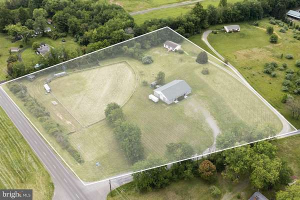 5 Acres of Land with Home for Sale in Amissville, Virginia