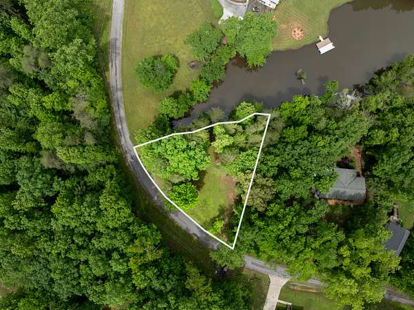 0.42 Acres of Residential Land for Sale in Crossville, Tennessee