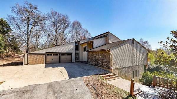 8.6 Acres of Land with Home for Sale in Cartersville, Georgia