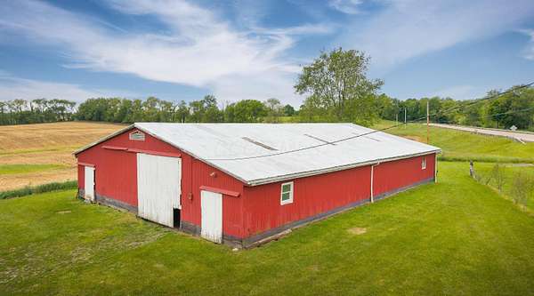 20.9 Acres of Improved Land for Sale in Utica, Ohio