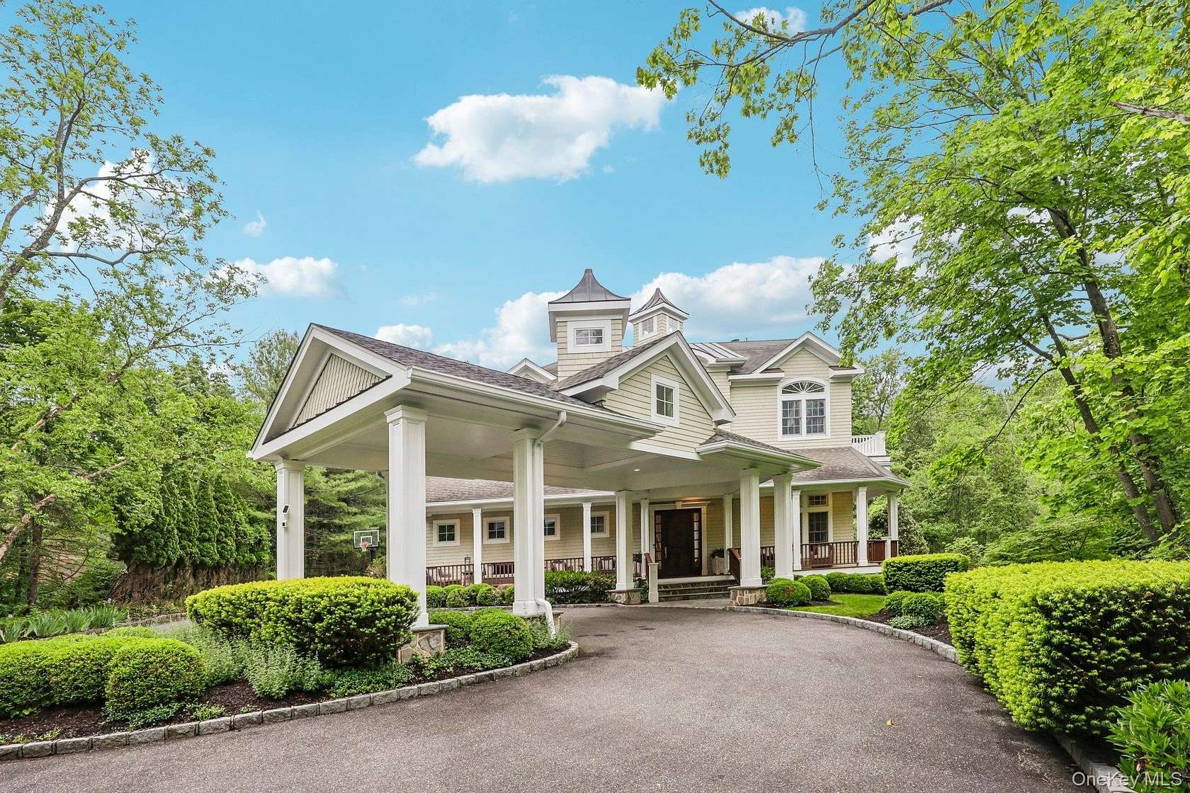 2.22 Acres of Land with Home for Sale in Lloyd Harbor, New York