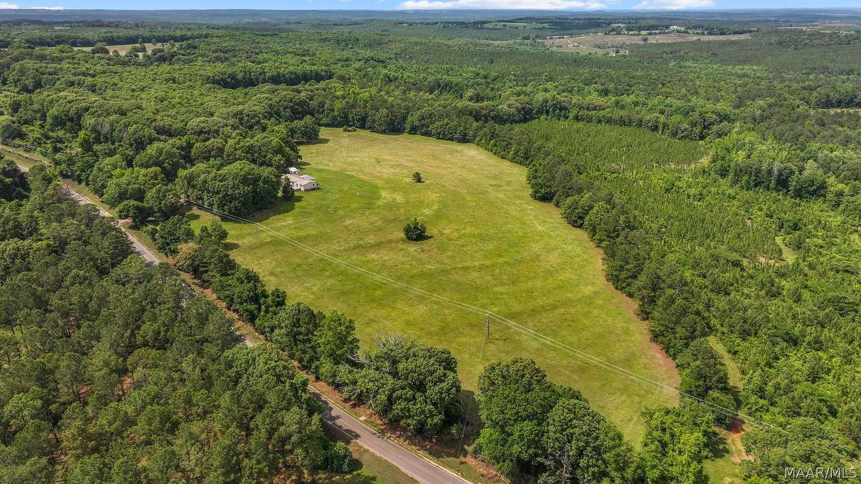 21 Acres of Land with Home for Sale in Billingsley, Alabama
