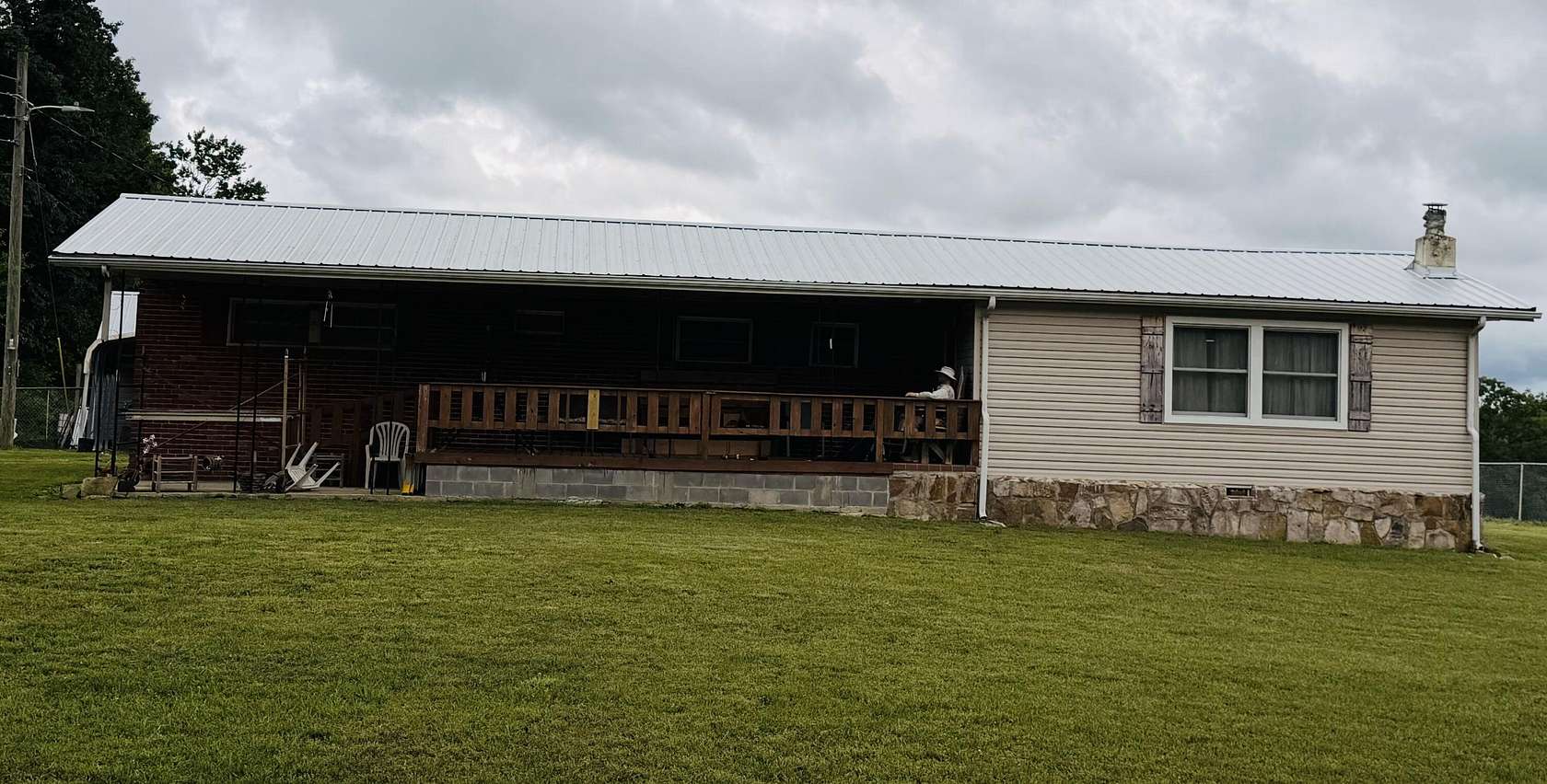10 Acres of Land with Home for Sale in Soddy-Daisy, Tennessee