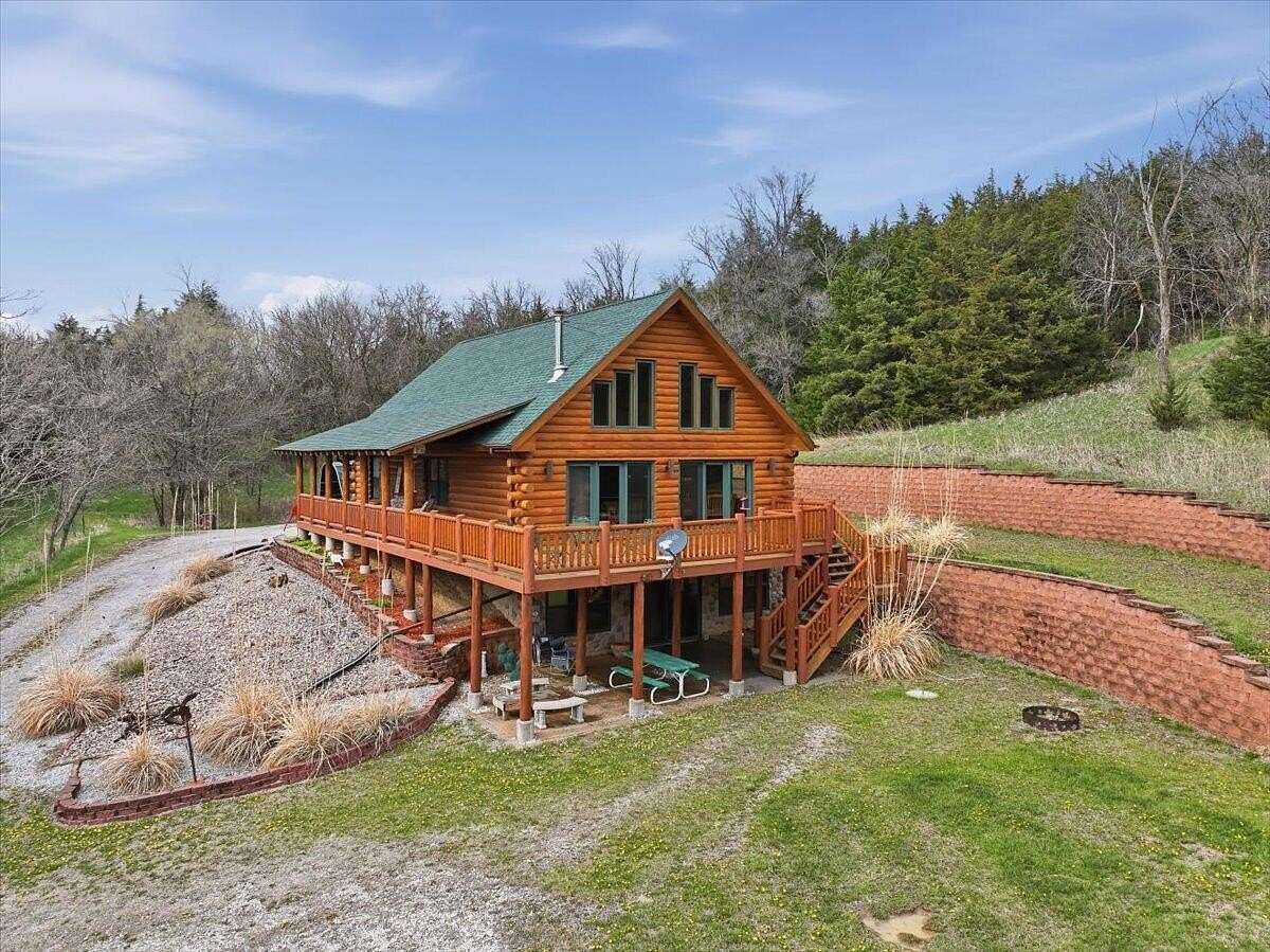 4 Acres of Land with Home for Sale in Glenwood, Iowa