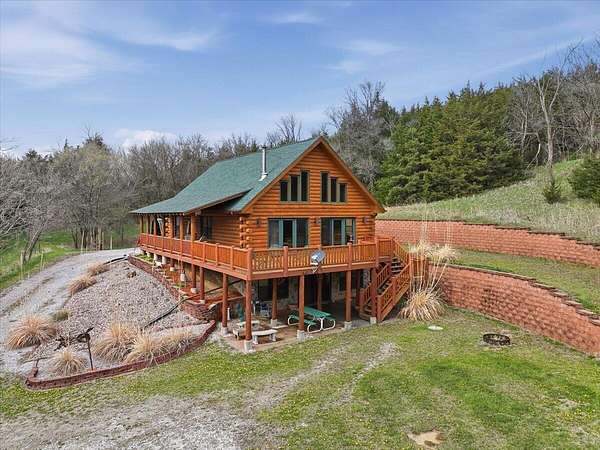 4 Acres of Land with Home for Sale in Glenwood, Iowa