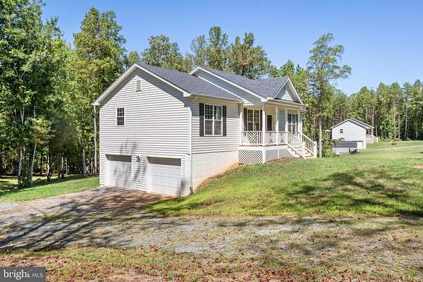 2.5 Acres of Land with Home for Sale in Louisa, Virginia
