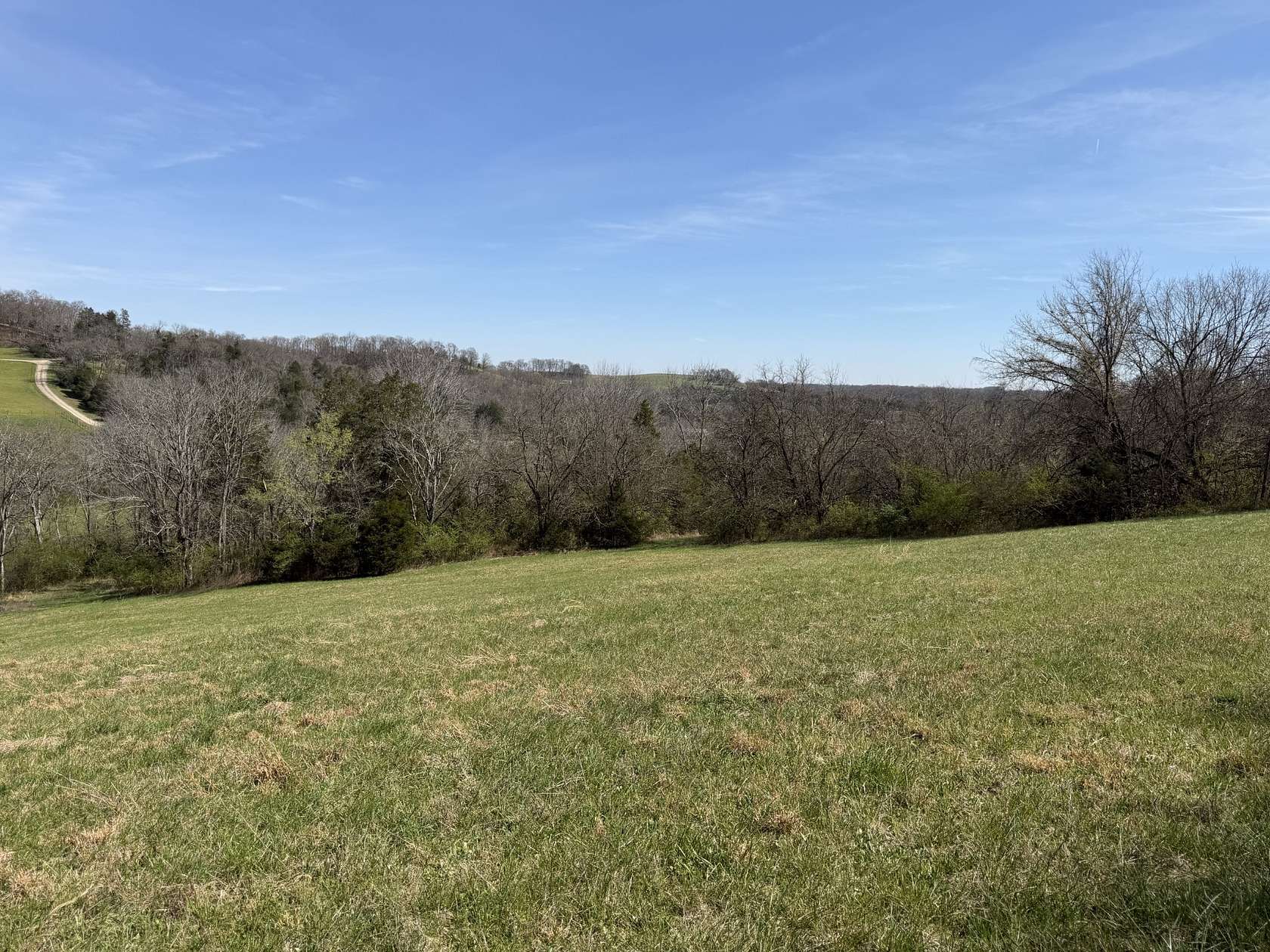 12 Acres of Land for Sale in Santa Fe, Tennessee