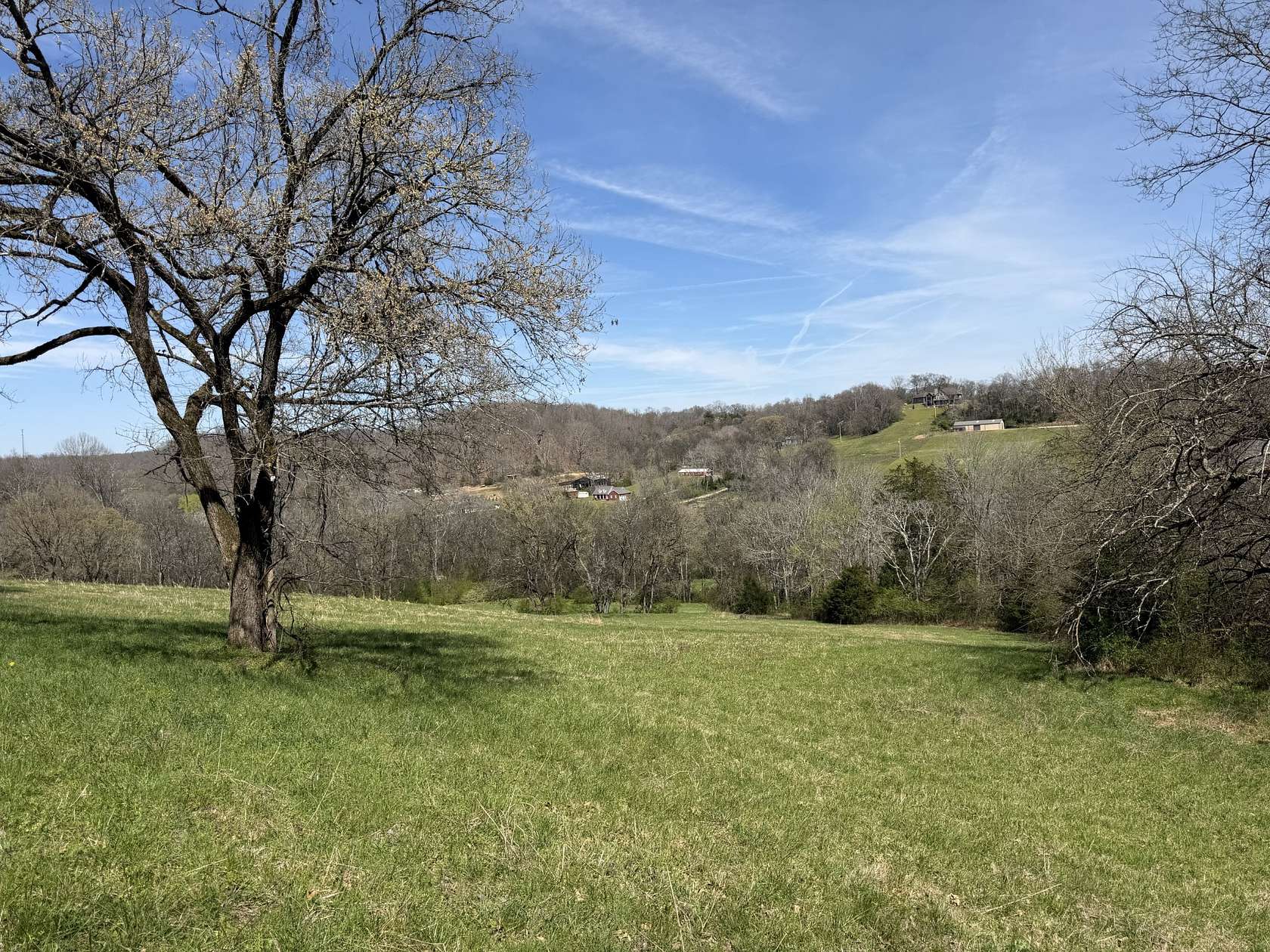 23 Acres of Land for Sale in Santa Fe, Tennessee