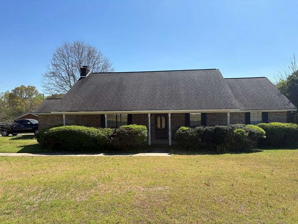7.9 Acres of Land with Home for Sale in Ellisville, Mississippi