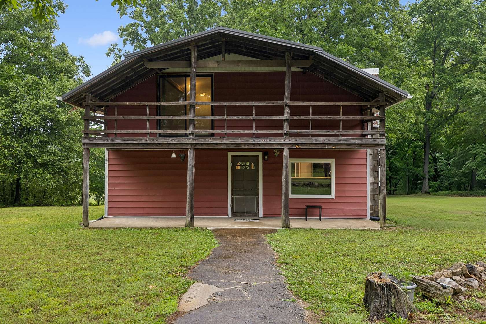 15.2 Acres of Land with Home for Sale in Summertown, Tennessee