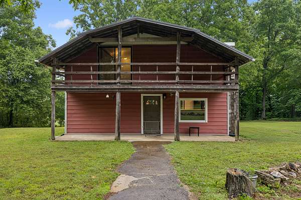 17.7 Acres of Land with Home for Sale in Summertown, Tennessee